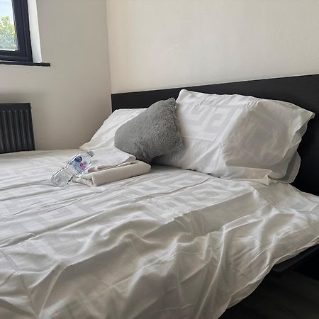 Spacious Double Near Train Station Birmingham Exterior photo